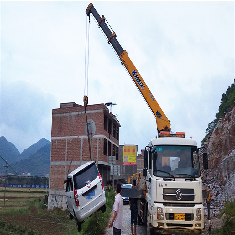 晋城道路交通事故救援吊装案例